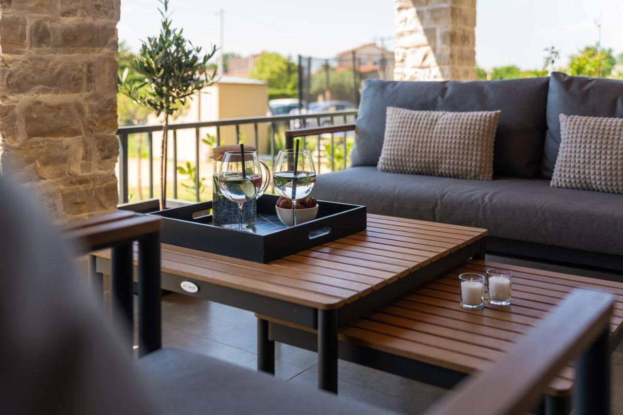 פורץ Holiday Home Maslina מראה חיצוני תמונה