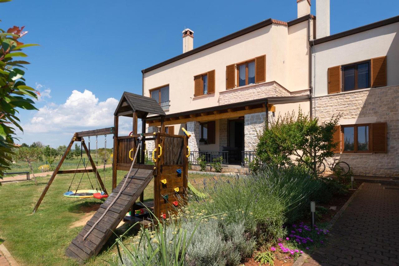 פורץ Holiday Home Maslina מראה חיצוני תמונה